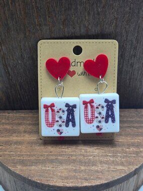 NWT USA Patriotic Heart Flag Earrings Pierced Acrylic Rubber Dangle Drop OOAK